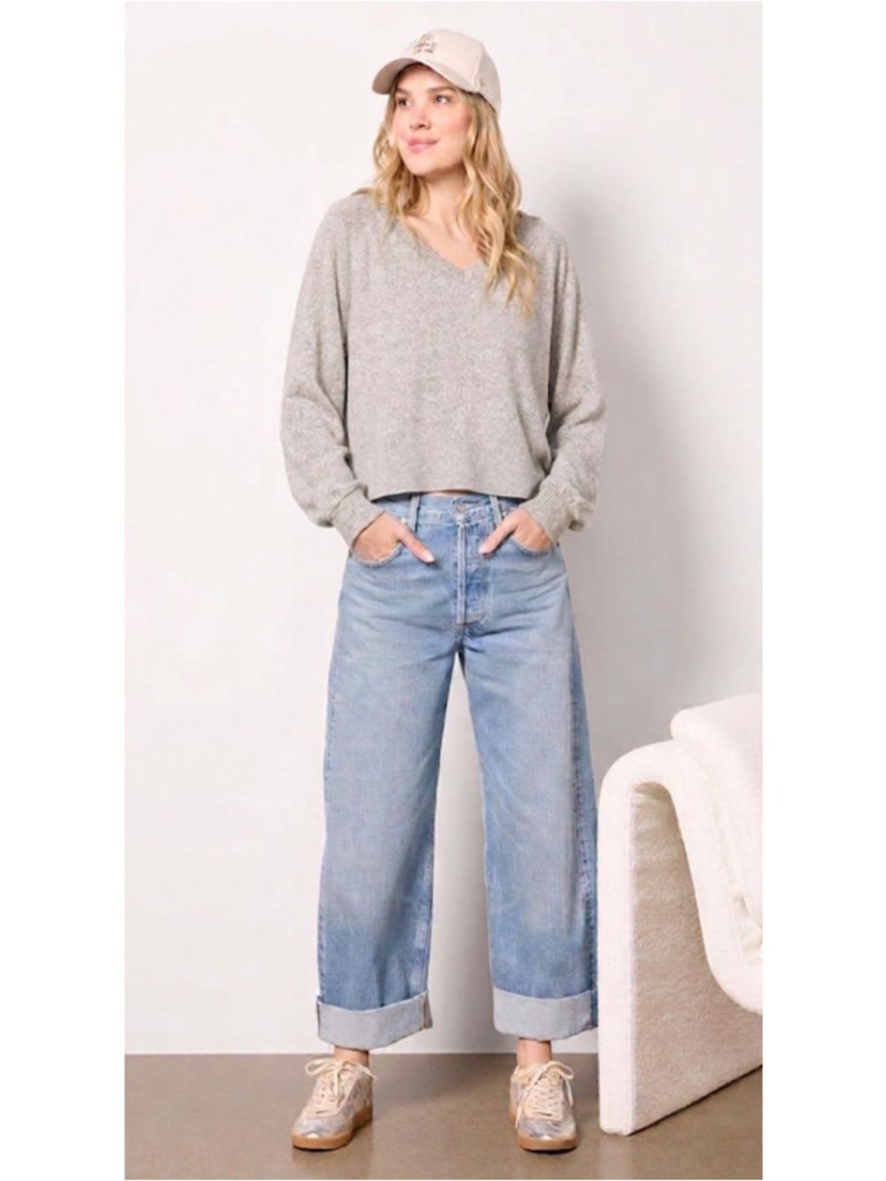 Evereve Loungewear Mac Pullover V Neck Plush Sweater Size M Gray
